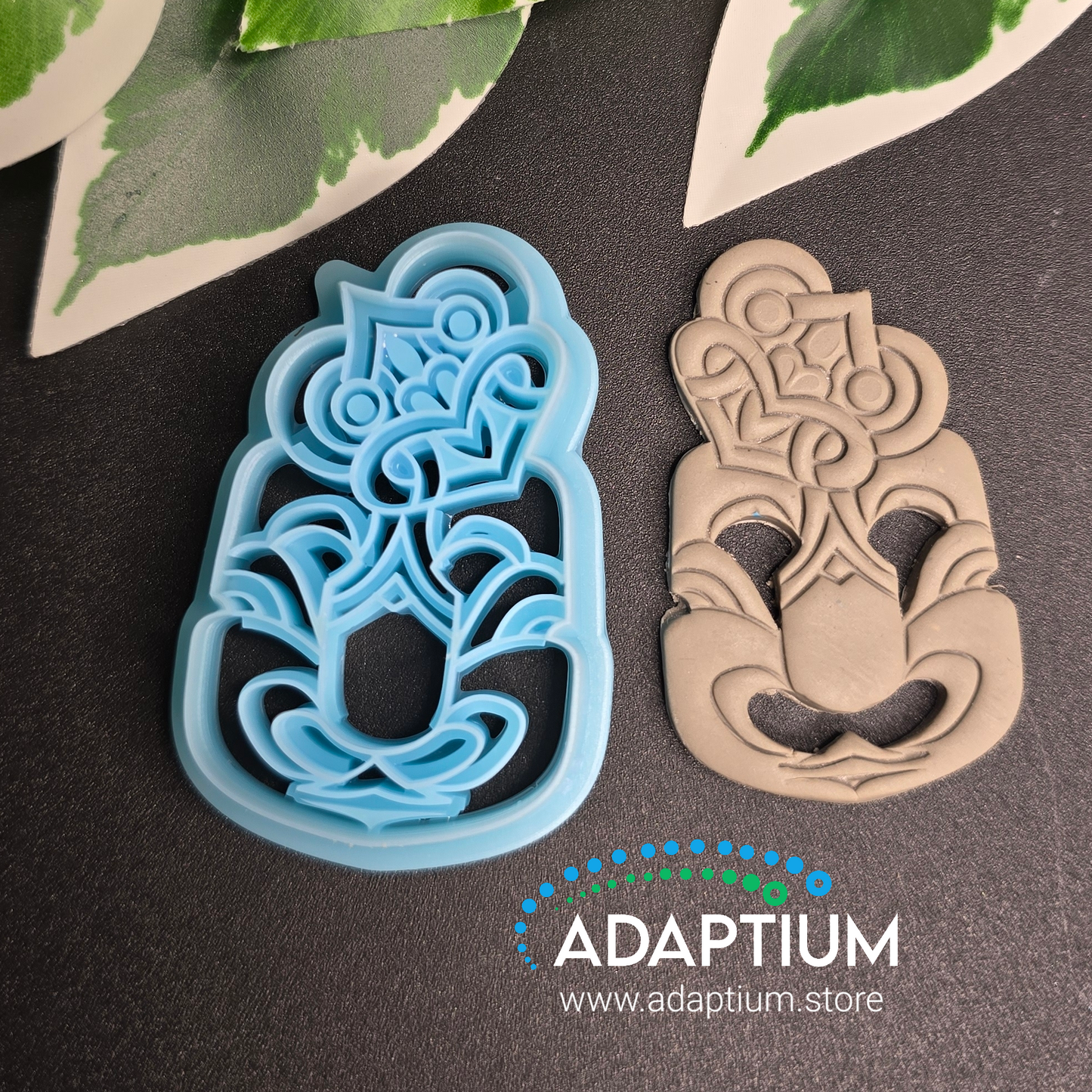 Tilted Head Hei Tiki KS 51-2