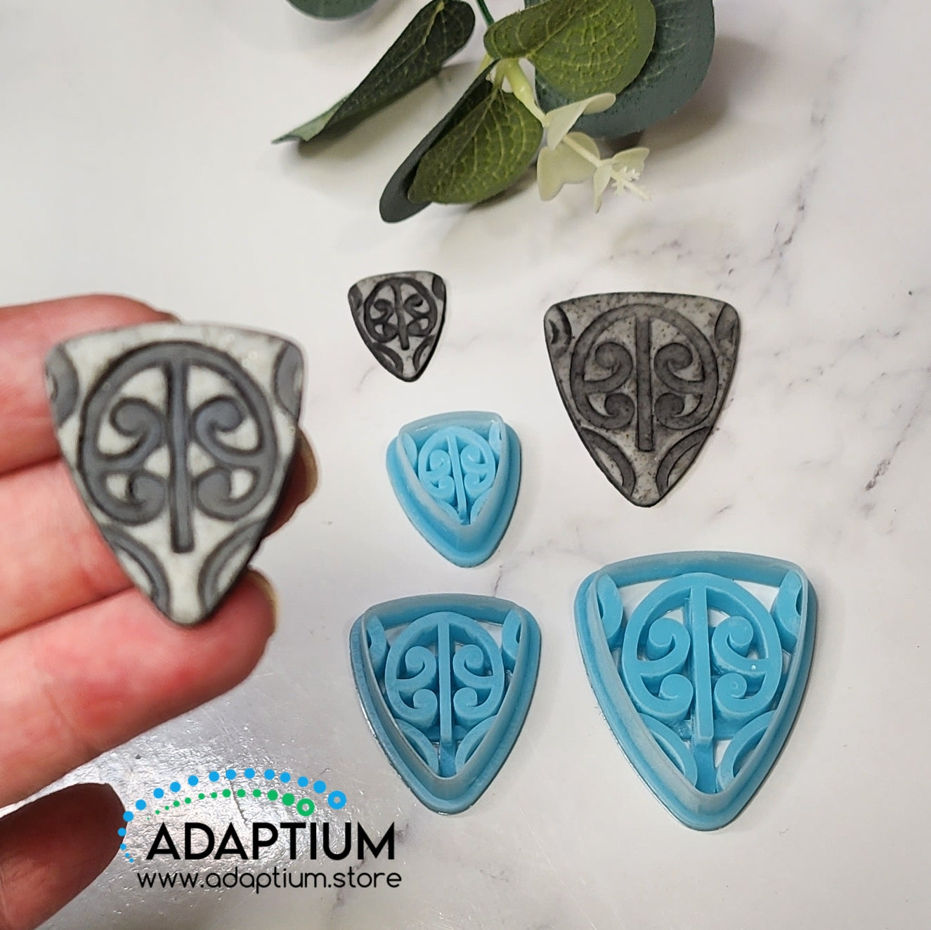 Shield Maori design EMBOSSED KDKMD3007