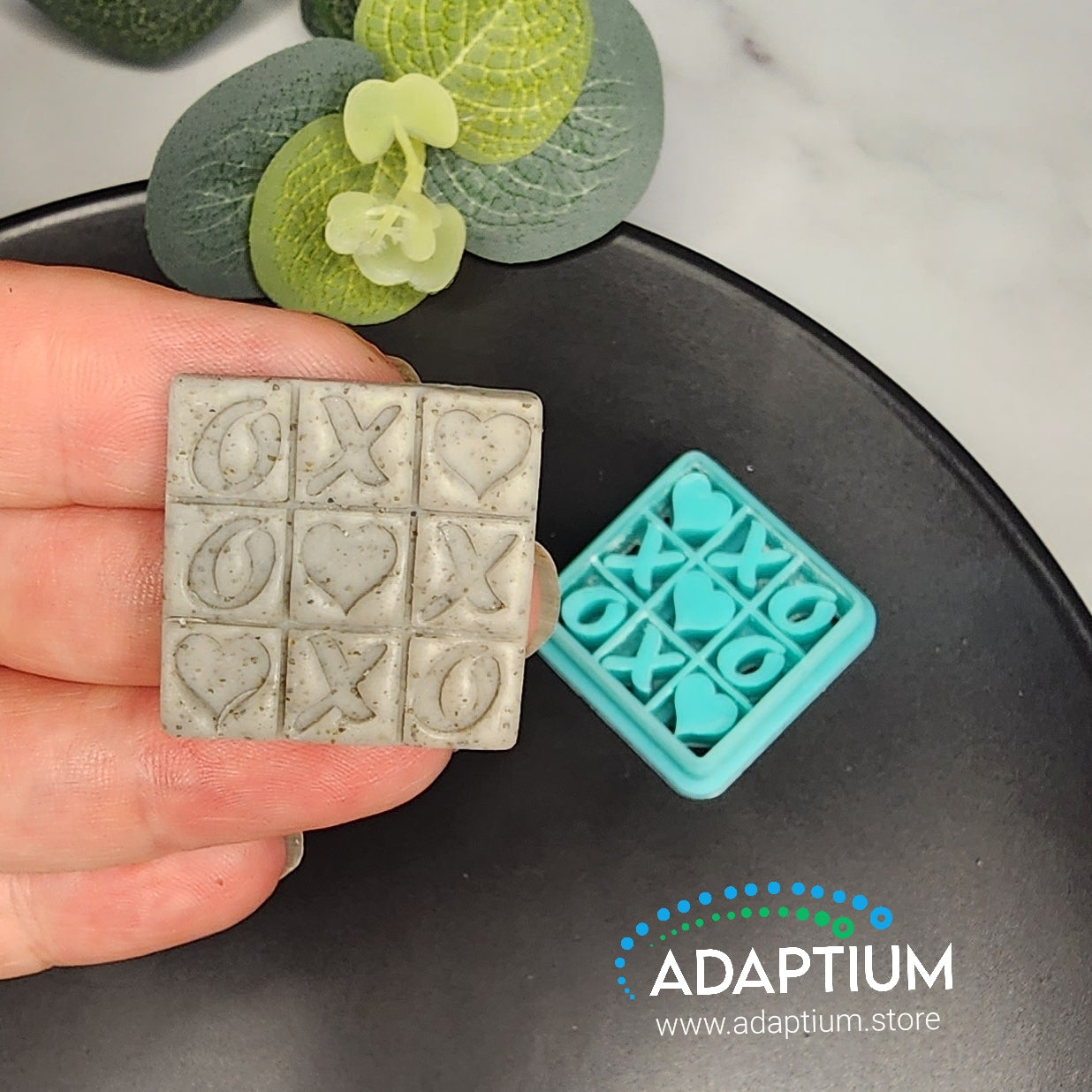 Hearts O & Xs Tic Tac toe Cutter KPKDV