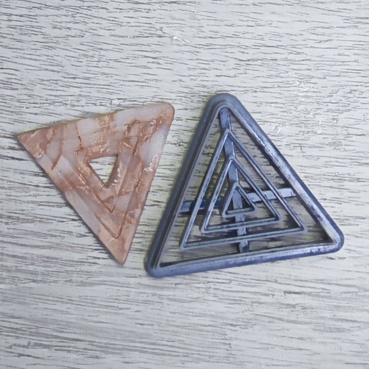 Lined Triangle Cutter KS 26 35x40mm