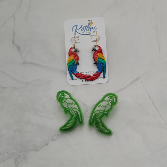 Macaw Embossed Cutter